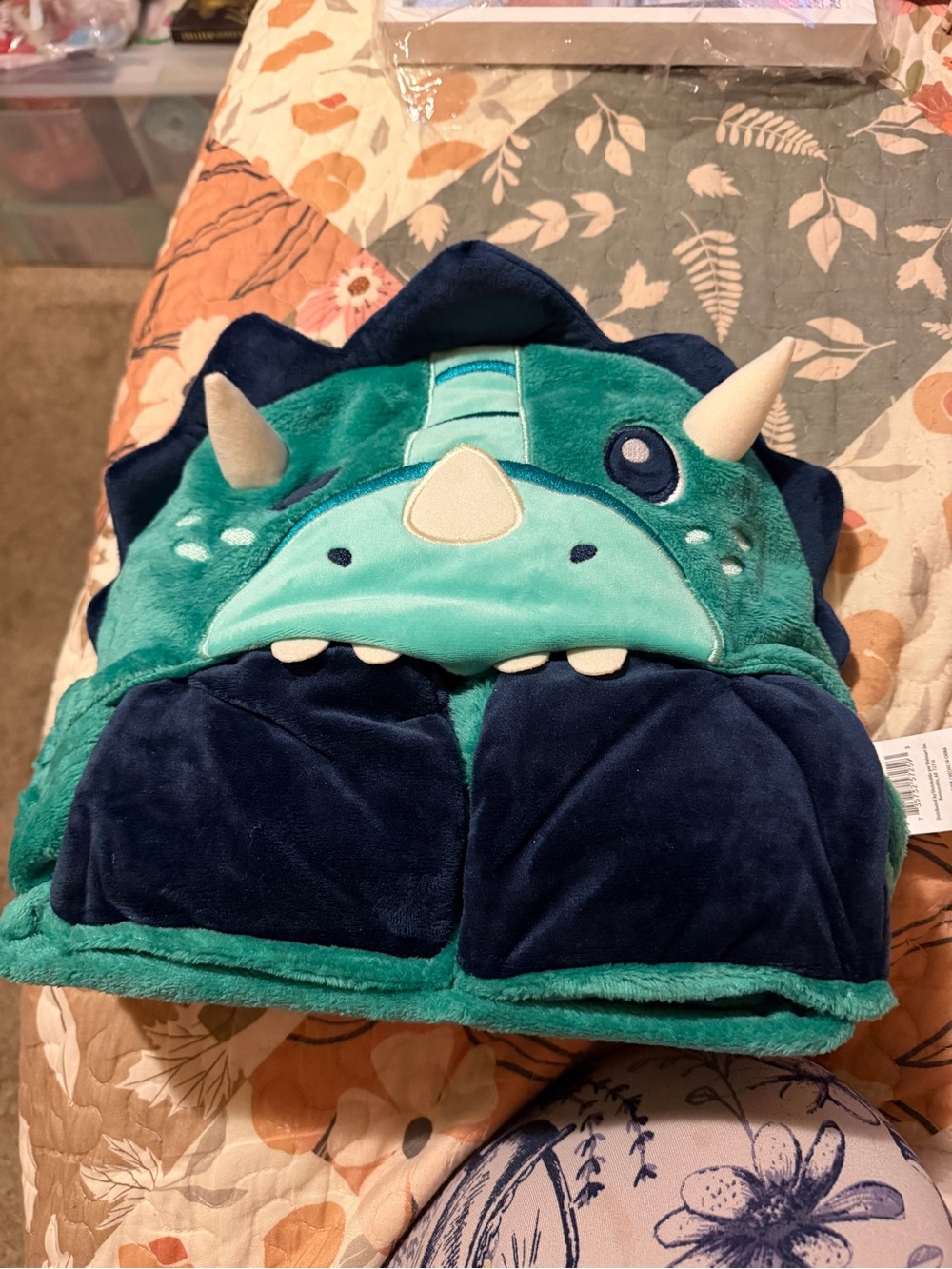 Your Zone Kids Dinosaur Hooded Blanket